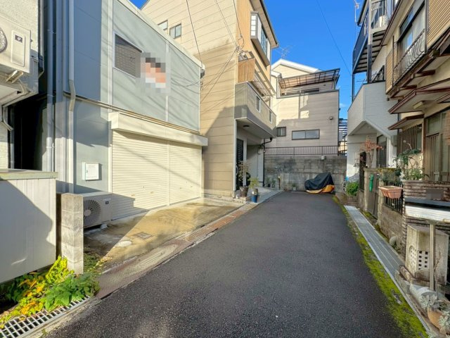 名神高速京都東ＩＣまで車で１５分◆コンビニ徒歩２分◆山科区小山北林町の周辺|前道