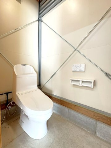 名神高速京都東ＩＣまで車で１５分◆コンビニ徒歩２分◆山科区小山北林町のトイレ|トイレ