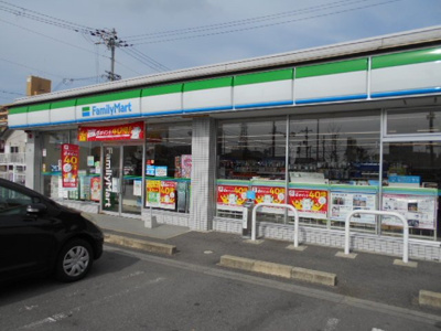 【周辺】 | セレッソ・Ｋ・Ｋ | ファミリーマート塩屋5丁目店まで400m