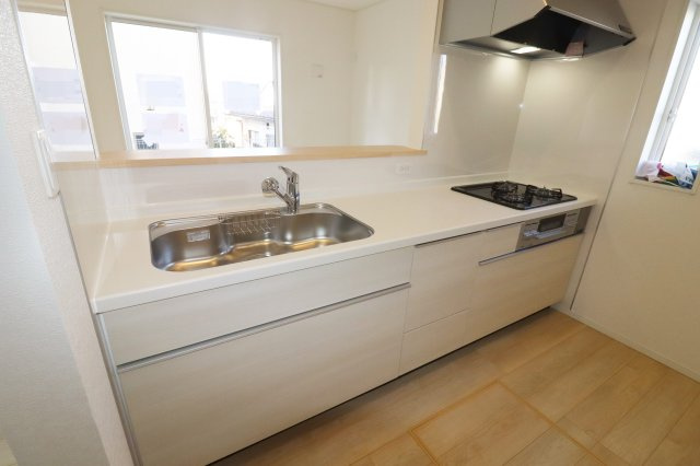 郡山市安積町荒井字柴宮山　　　３号棟　　朝日が丘小学校、郡山第７中学区のキッチン