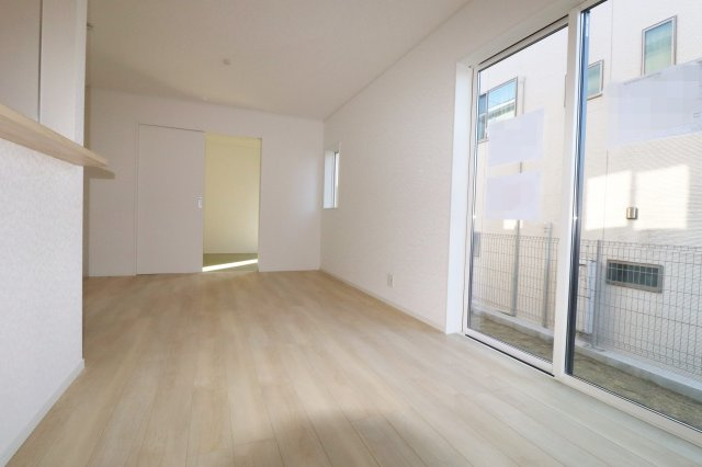 郡山市安積町荒井字柴宮山　　　３号棟　　朝日が丘小学校、郡山第７中学区の居間・リビング