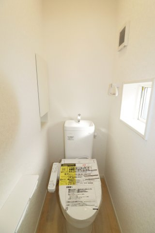 郡山市安積町荒井字柴宮山　　　３号棟　　朝日が丘小学校、郡山第７中学区の収納