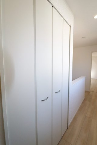 郡山市安積町荒井字柴宮山　　　３号棟　　朝日が丘小学校、郡山第７中学区の収納