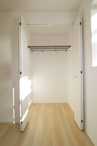 郡山市安積町荒井字柴宮山　　　３号棟　　朝日が丘小学校、郡山第７中学区の収納