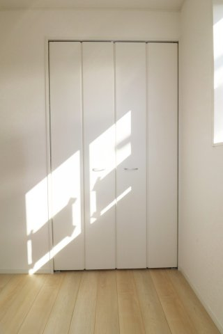 郡山市安積町荒井字柴宮山　　　３号棟　　朝日が丘小学校、郡山第７中学区の収納