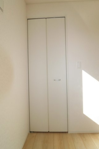 郡山市安積町荒井字柴宮山　　　３号棟　　朝日が丘小学校、郡山第７中学区の収納