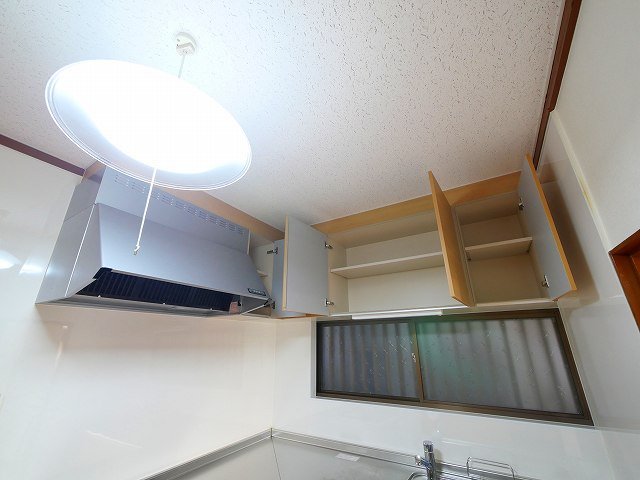 学園大和町６丁目戸建のキッチン