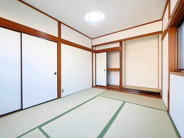 学園大和町６丁目戸建の和室