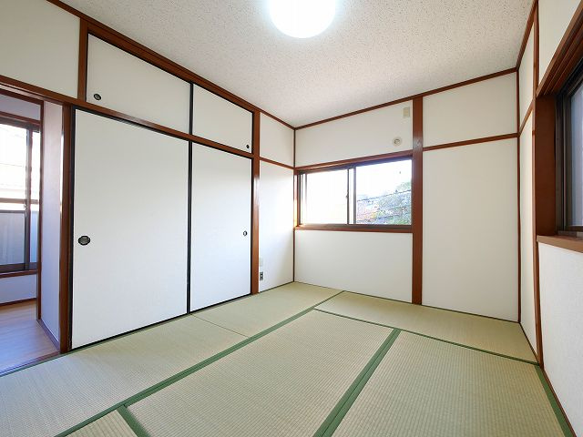 学園大和町６丁目戸建の和室