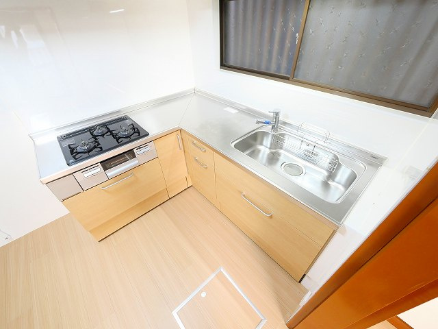 学園大和町６丁目戸建のキッチン