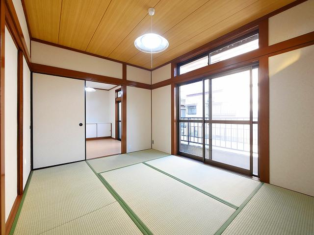 学園大和町６丁目戸建の寝室