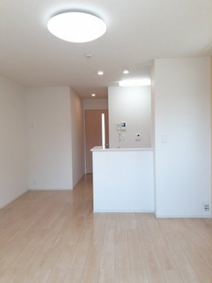 【内装】 | セレーノⅠ | 明るい室内です