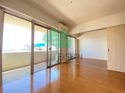 【居間・リビング】 | セゾンドール貝塚 | アレンジ自由自在の広々空間です！