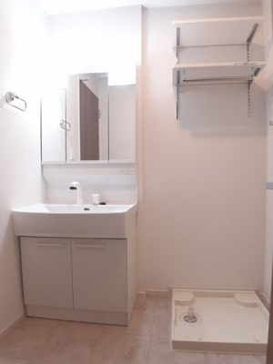 【洗面所】 | アルドールⅡ | スペースが確保できる洗面所です