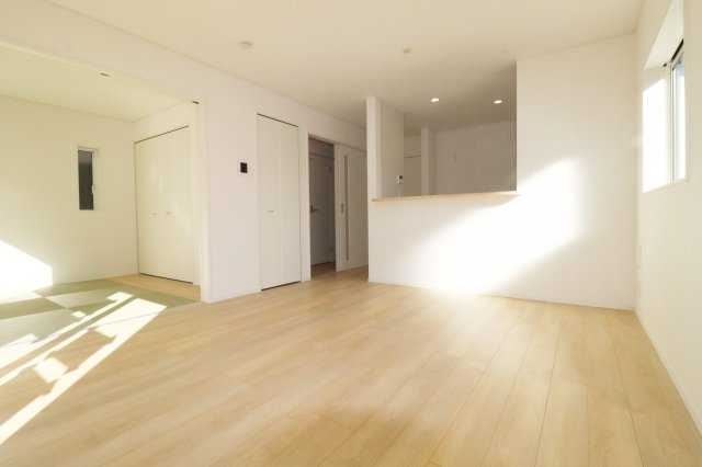 郡山市安積町荒井字柴宮山　　　２号棟　　朝日が丘小学校、郡山第７中学区のキッチン|※同社施工例