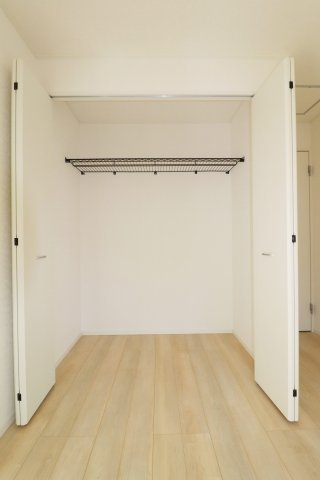 郡山市安積町荒井字柴宮山　　　２号棟　　朝日が丘小学校、郡山第７中学区の収納