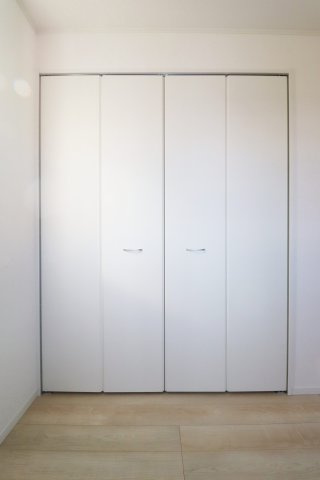 郡山市安積町荒井字柴宮山　　　２号棟　　朝日が丘小学校、郡山第７中学区の収納