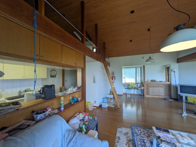 函南町　南箱根ダイヤランドの居間・リビング