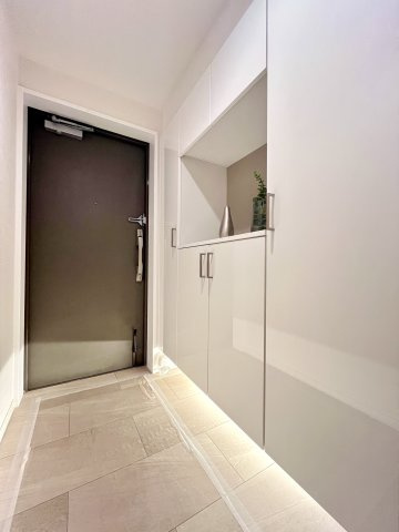 ファミール長居公園の玄関