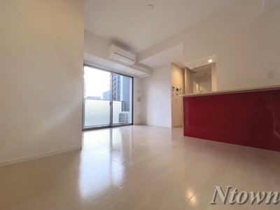 【居間・リビング】 | ハーモニーレジデンス名古屋イースト | こちらのリビングで趣味の時間をお楽しみください