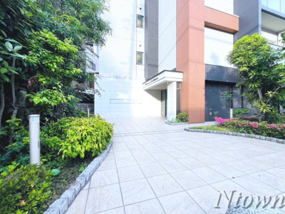 【エントランス】 | ハーモニーレジデンス名古屋イースト | 清潔なエントランスです