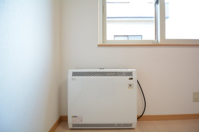 【設備】 | みちのくハイツⅡ | 一階ストーブ