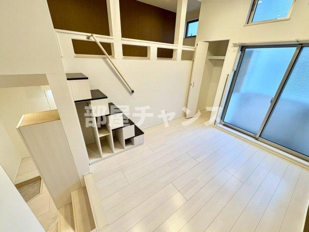 ハーモニーテラス栄イーストの居間・リビング