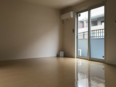 【内装】 | ラディア