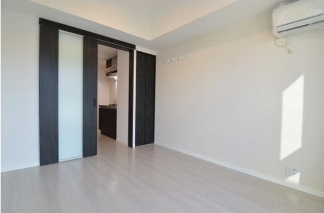 PASEO下北沢　最上階　防犯設備充実　敷金0　礼金0の居間・リビング