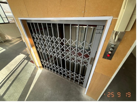 成育４丁目事務所倉庫の内装