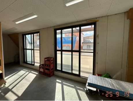 成育４丁目事務所倉庫の内装