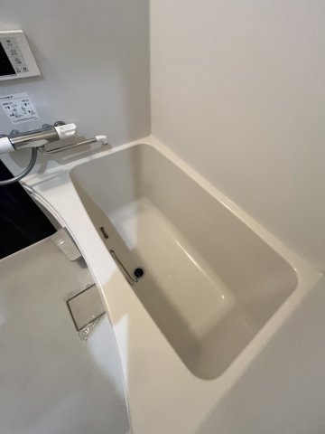 千葉市中央区港町のアパートの浴室|きれいなお風呂です