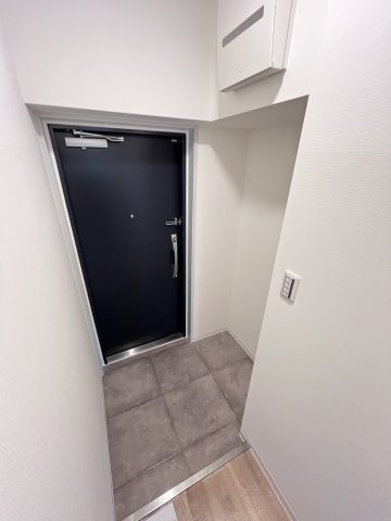 大阪市城東区鴫野西４丁目の賃貸マンションの玄関