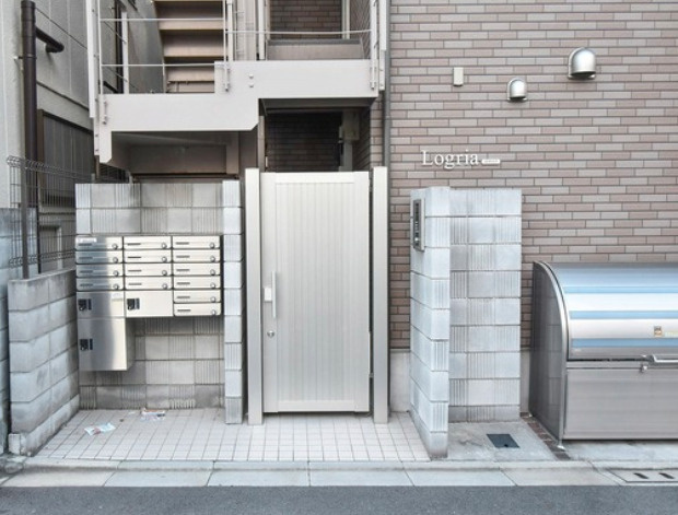 ログリアのエントランス