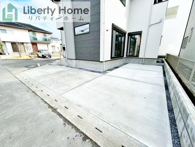 つくばみらい市紫峰ヶ丘1期　新築戸建の駐車場