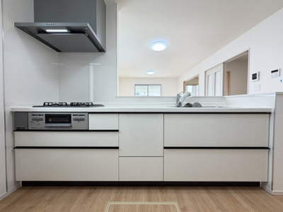 【キッチン】 | 読谷村瀬名波（全2棟）B号棟 | B号棟　使いやすいシステムキッチン♪