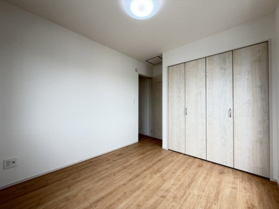 【洋室】 | 読谷村瀬名波（全2棟）B号棟 | B号棟　洋室5.25帖＋CL付き♪