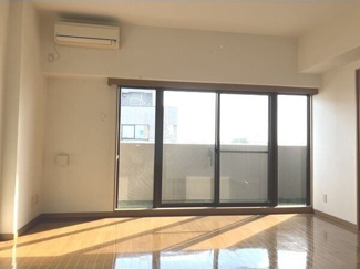 【居間・リビング】 | サン=テグジュビル