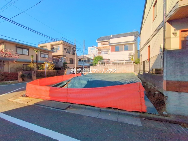 板橋区桜川2丁目　南西×北西角地　限定1区画の前面道路含む現地写真