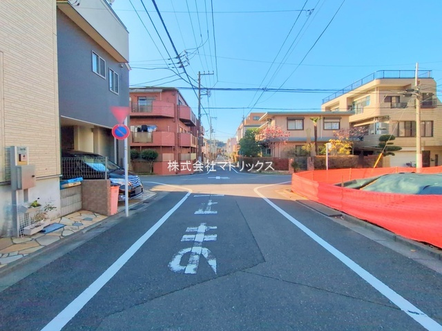 板橋区桜川2丁目　南西×北西角地　限定1区画の前面道路含む現地写真