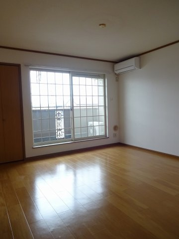 サンシェ－ルＡの居間・リビング|おしゃれな居間です