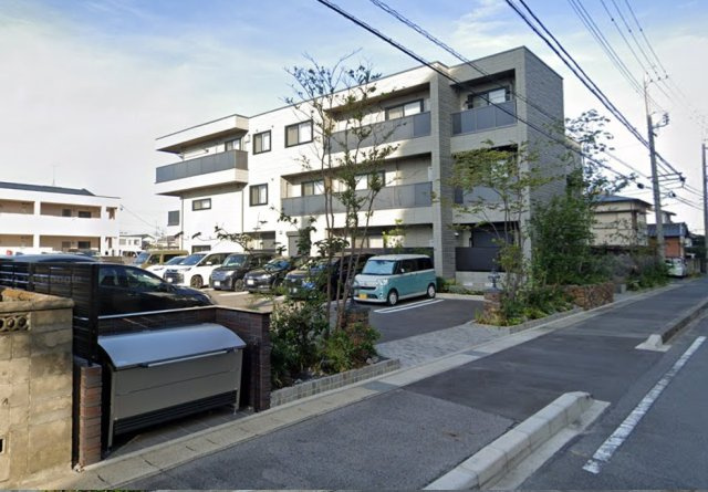 ケントスクエア八番館の外観