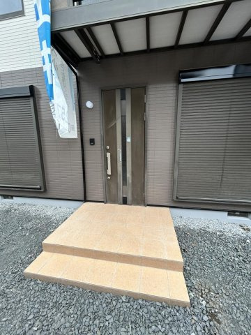 下野市石橋　中古戸建の玄関