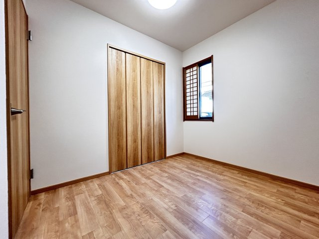 下野市石橋　中古戸建の洋室