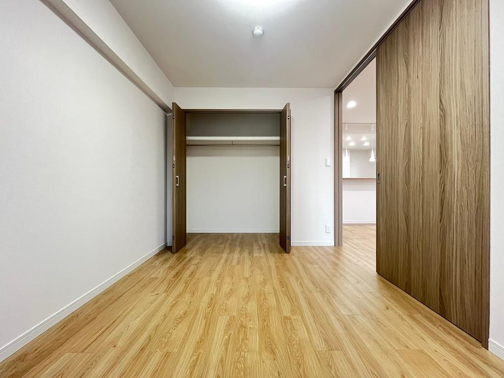 モア・クレストアクゼス新横浜の洋室|使い勝手のいい洋室です