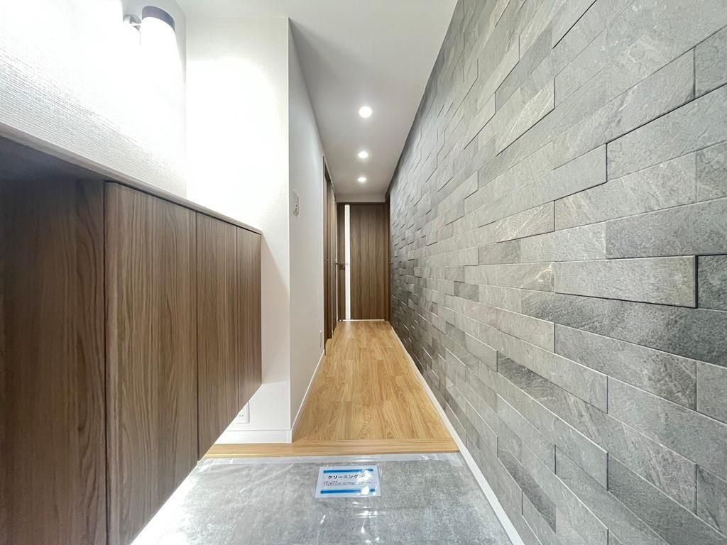 モア・クレストアクゼス新横浜の玄関|落ち着いた玄関です