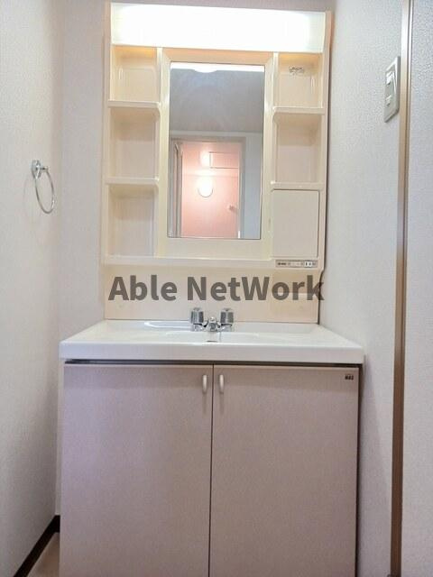 カーサハル美の洗面所|シャワー付洗面台