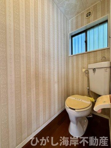 茅ヶ崎市萩園　中古戸建　のトイレ|洗浄機能付きお手洗い