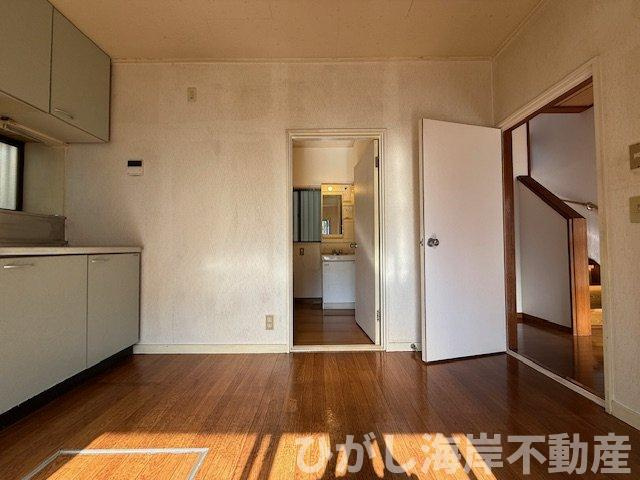 茅ヶ崎市萩園　中古戸建　の居間・リビング|DK