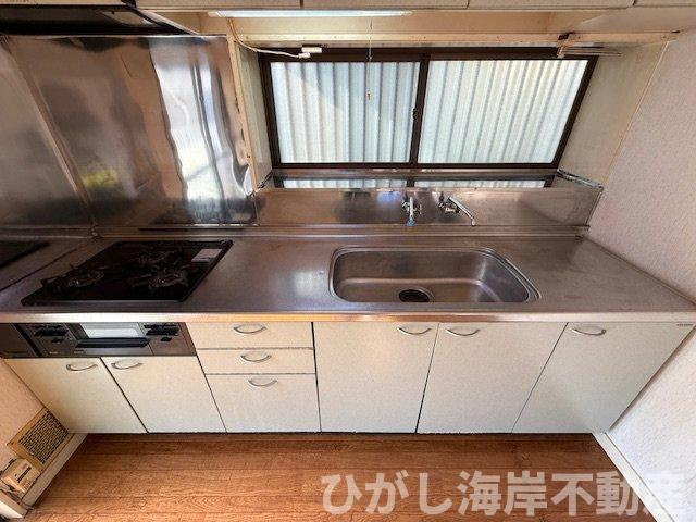 茅ヶ崎市萩園　中古戸建　のキッチン|システムキッチン